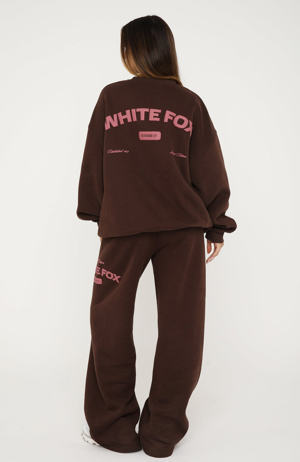 White Fox Studio 17 Raven Wide Leg Sweatpants Chocolate