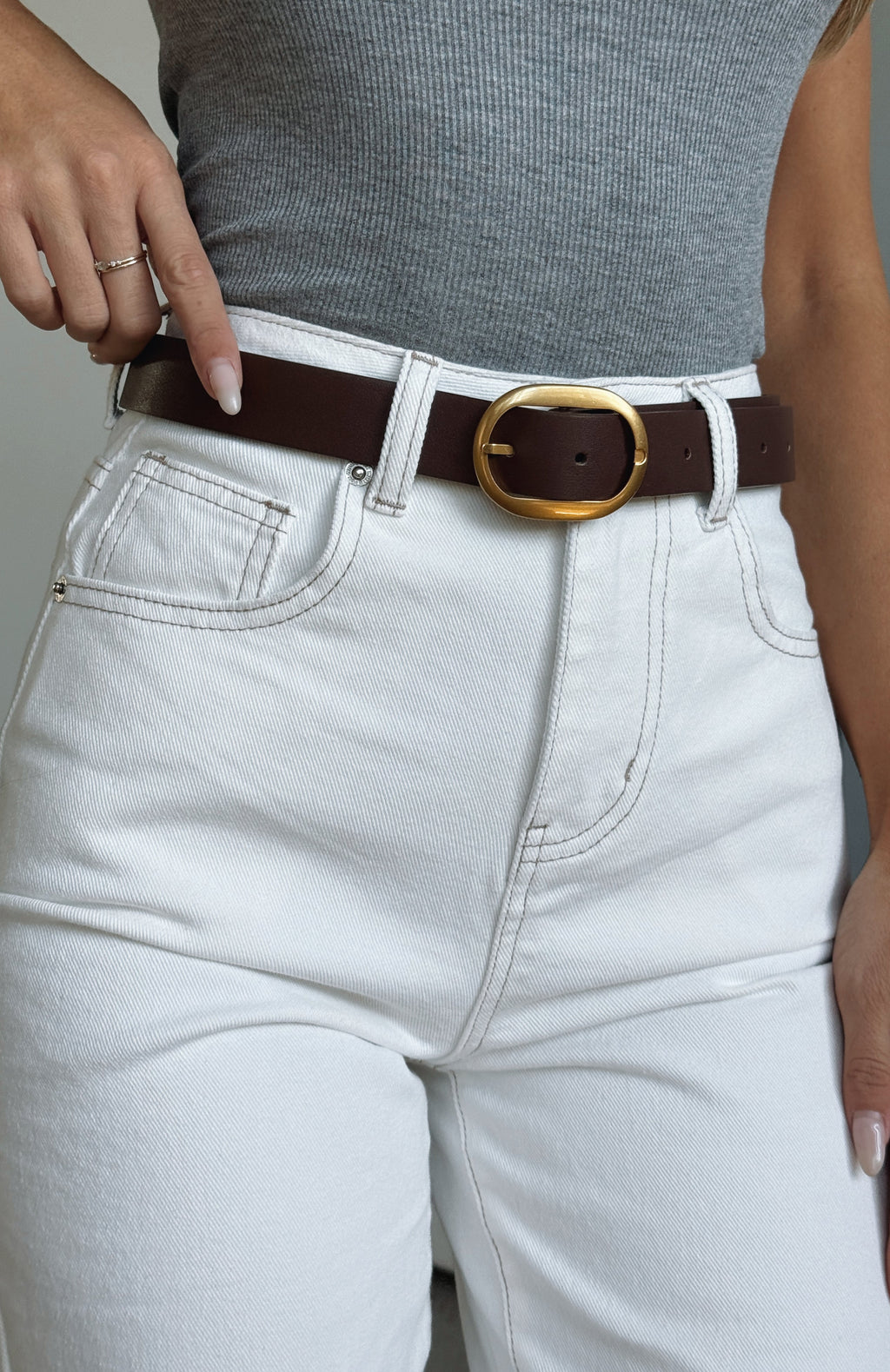 White Fox Kelvis Belt Chocolate PU