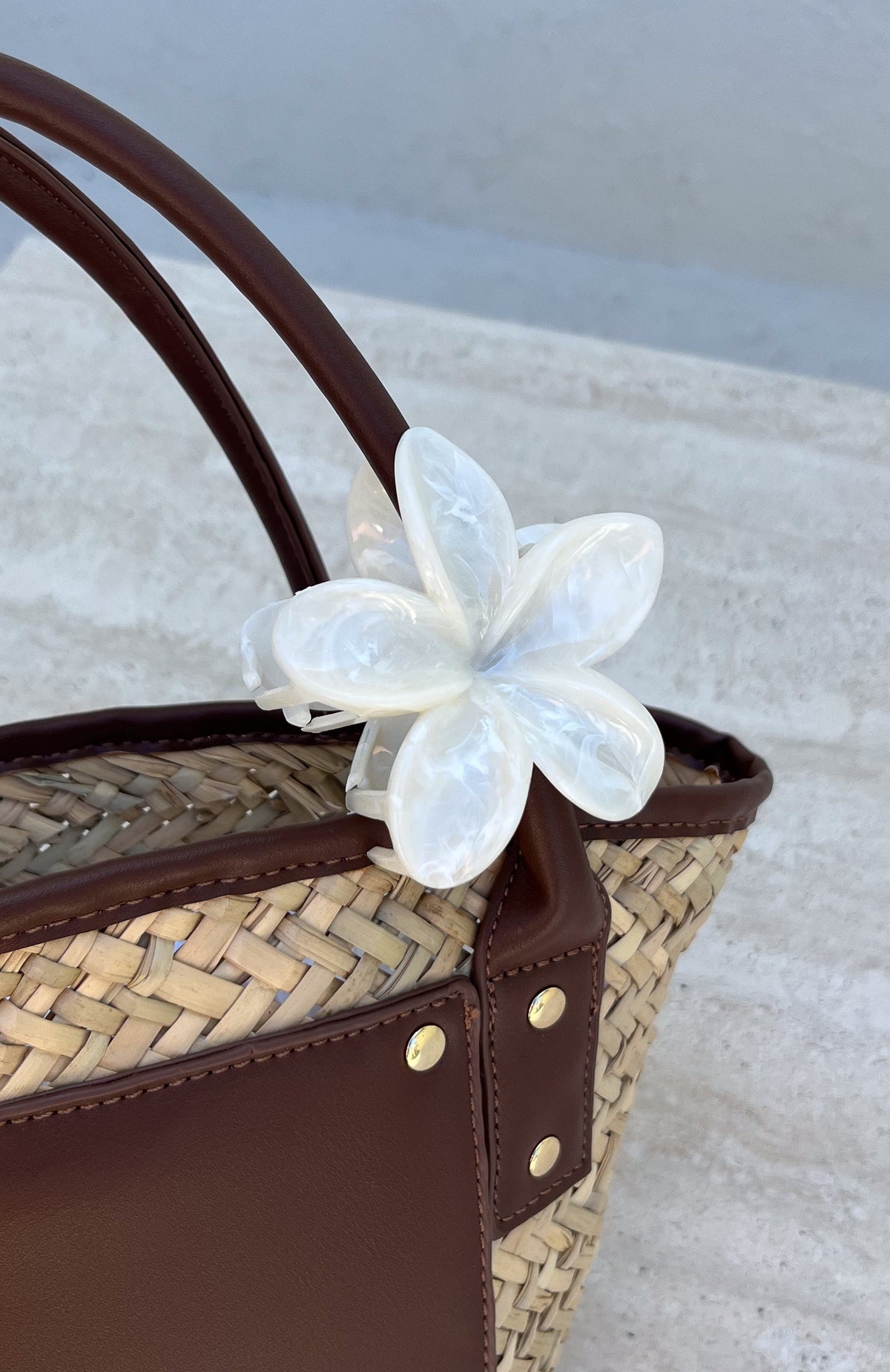 White Fox Floral Charm Hair Clip White Marble