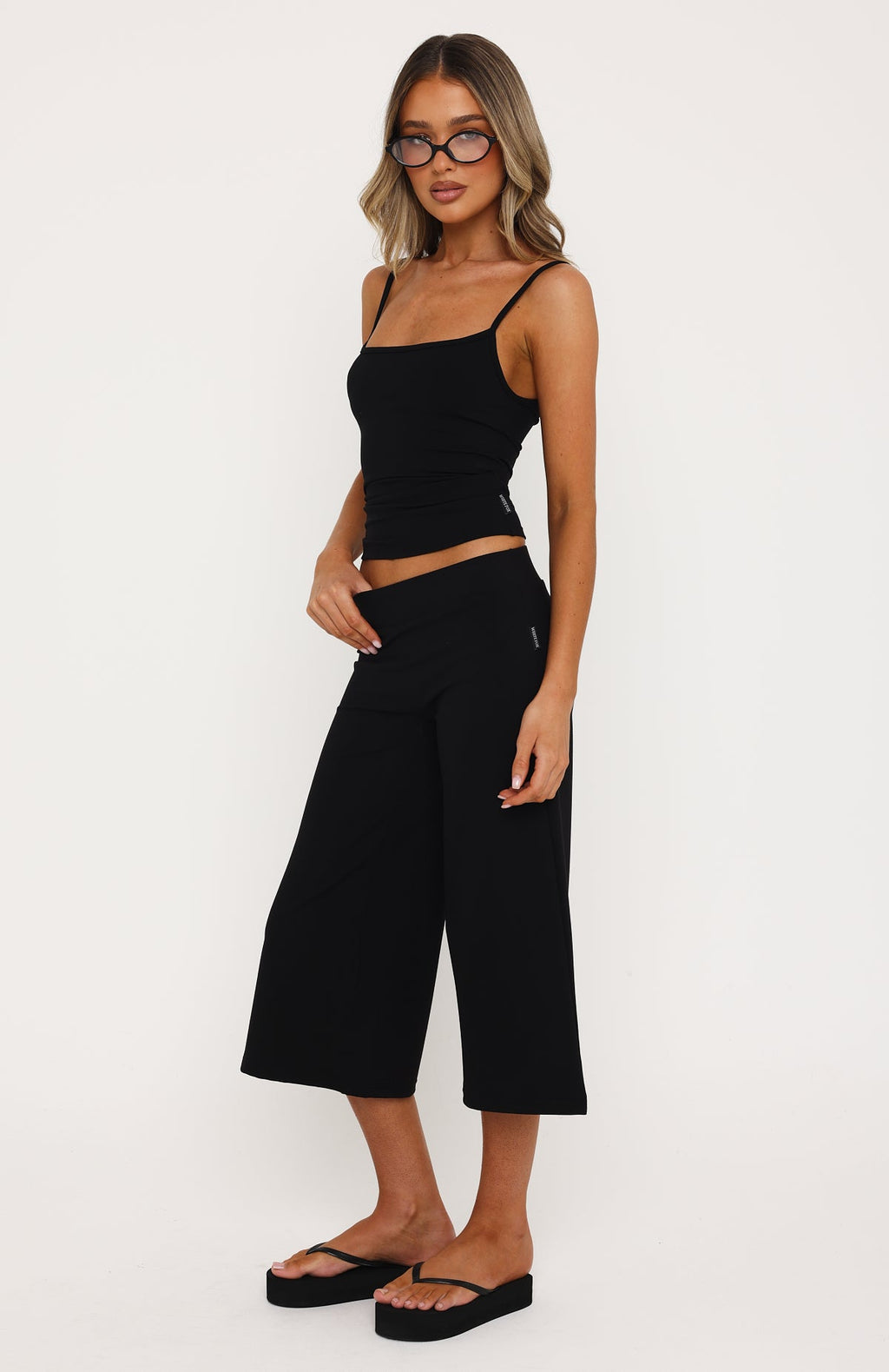 White Fox Can't Go Wrong Wide Leg Capri Black
