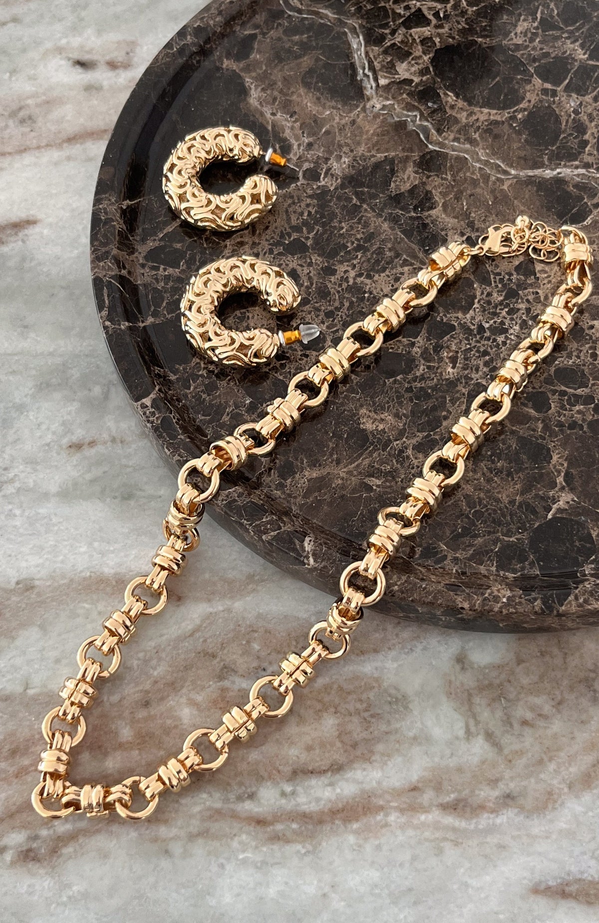 White Fox Joey Necklace Gold