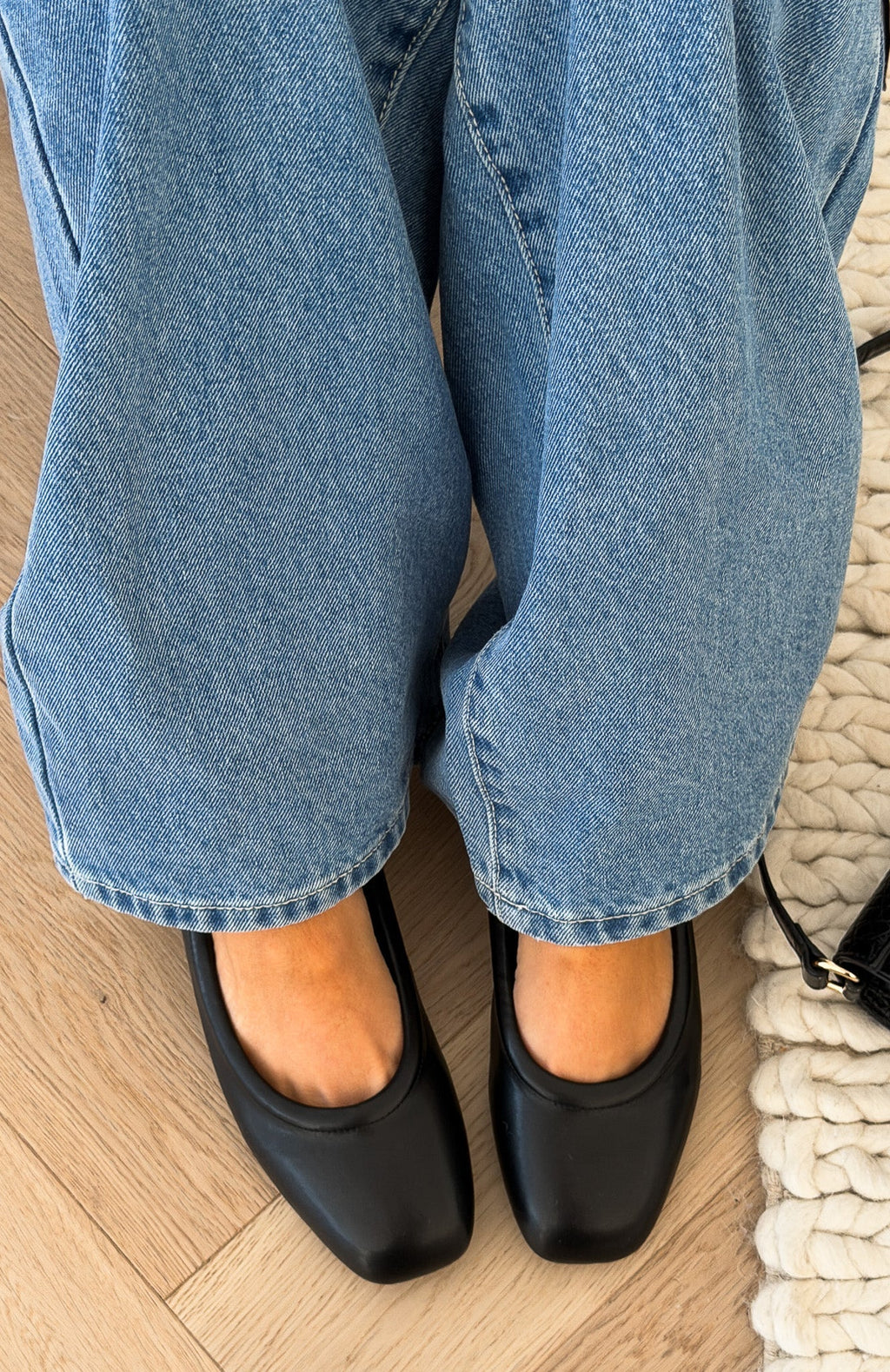 White Fox Lester Ballet Flats Black