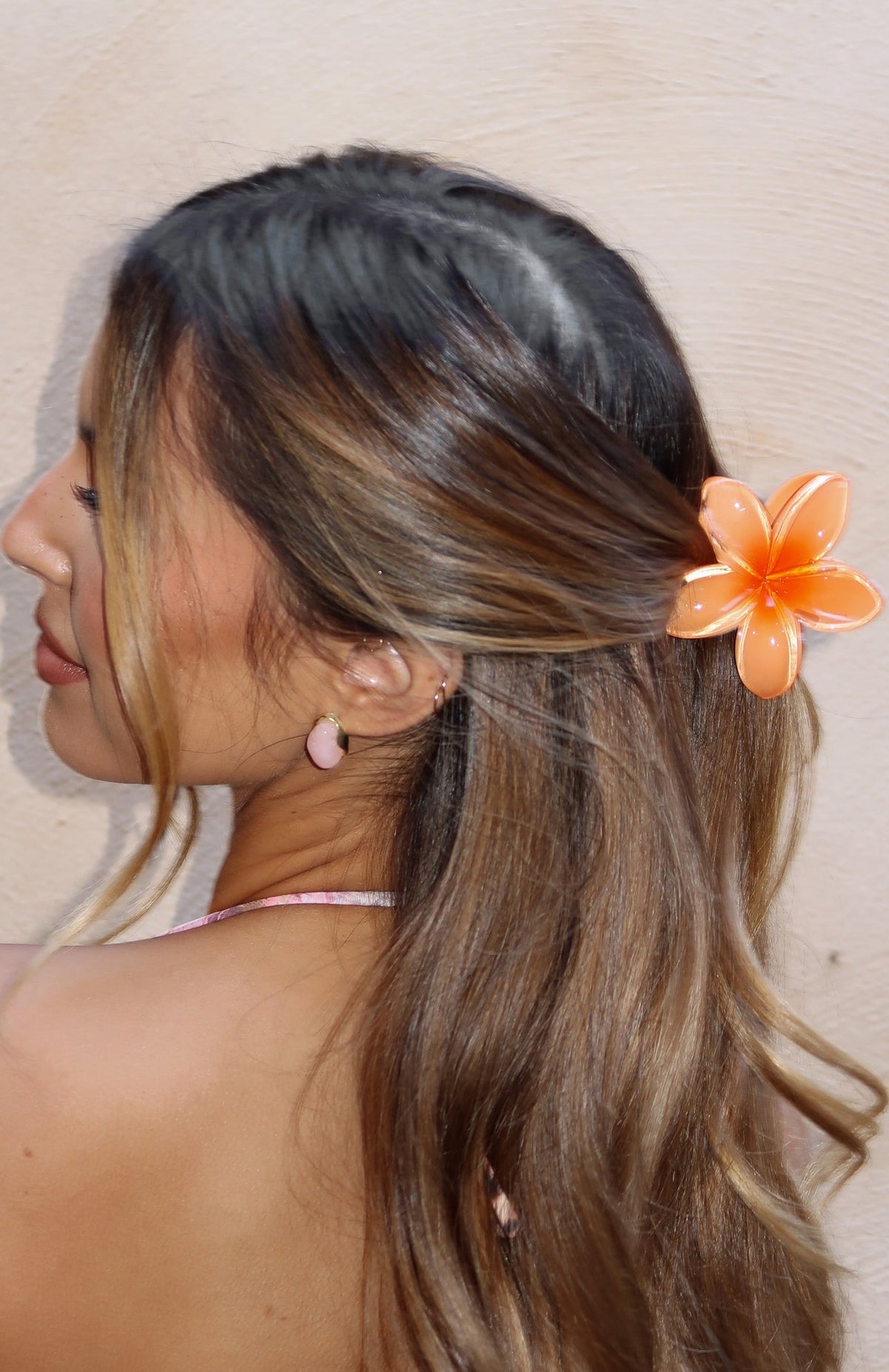 White Fox Floral Charm Hair Clip Peach