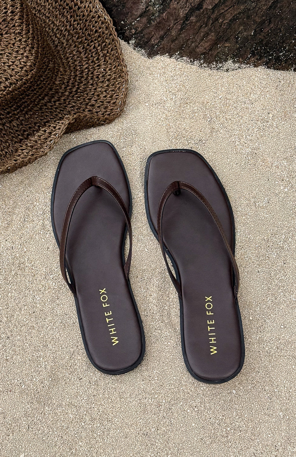 White Fox Breccan Thong Sandals Chocolate