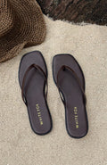 White Fox Breccan Thong Sandals Chocolate