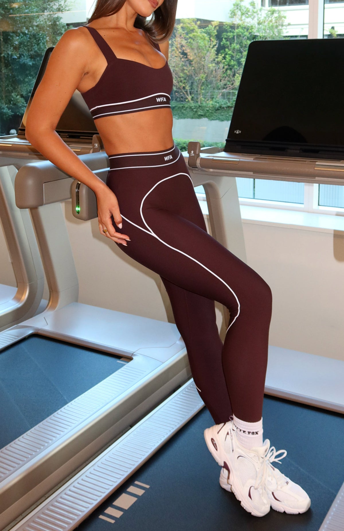 White Fox Precision Leggings Dark Chocolate/White
