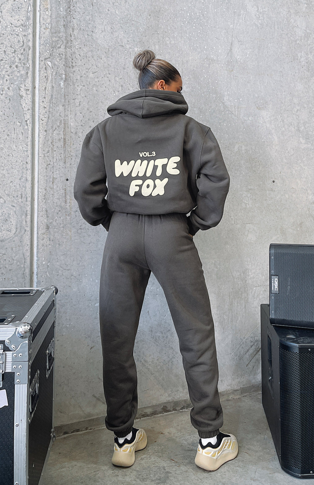 White Fox Offstage Sweatpants Shadow
