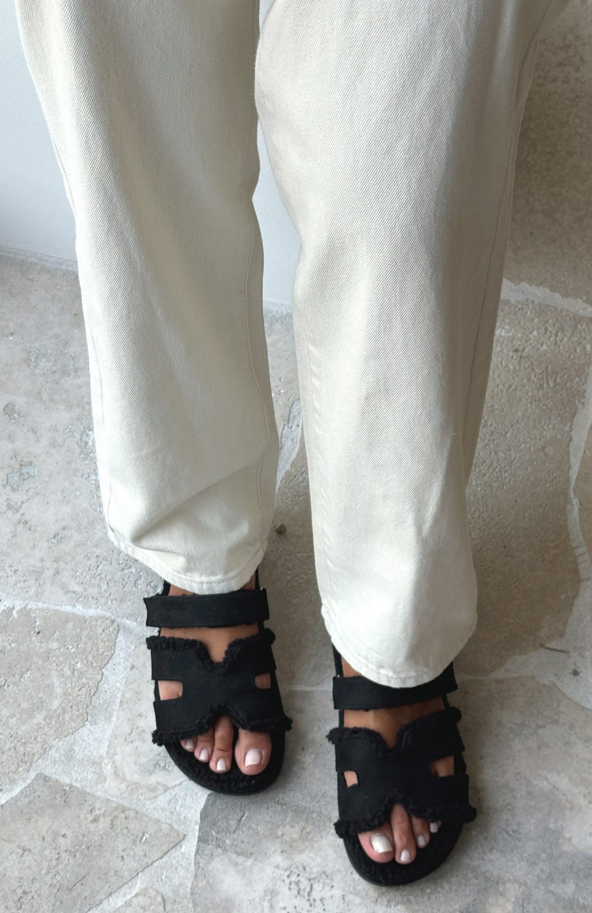 White Fox Sandra Shearling Sandals Black