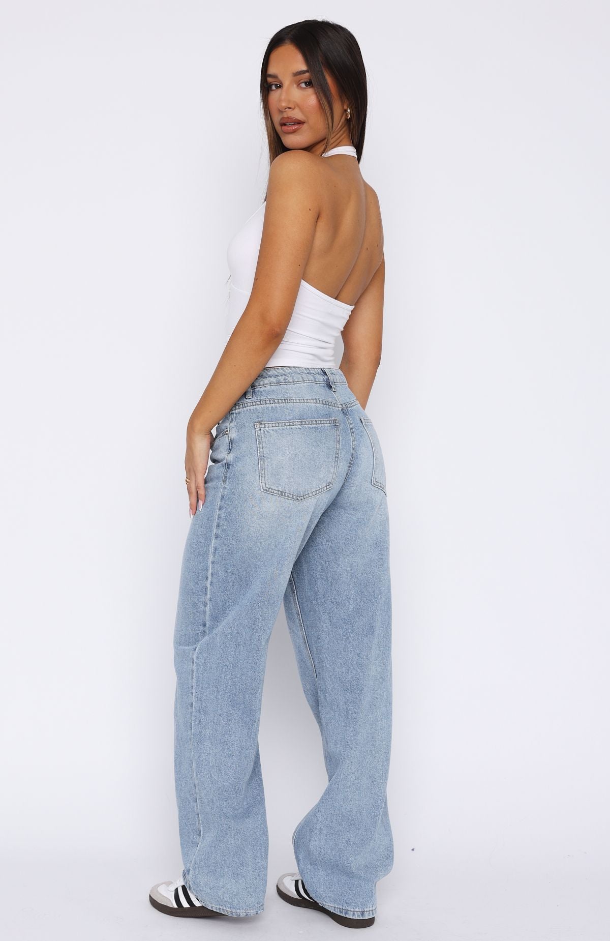 White Fox With You Low Rise Wide Leg Jeans Vintage Mid Blue