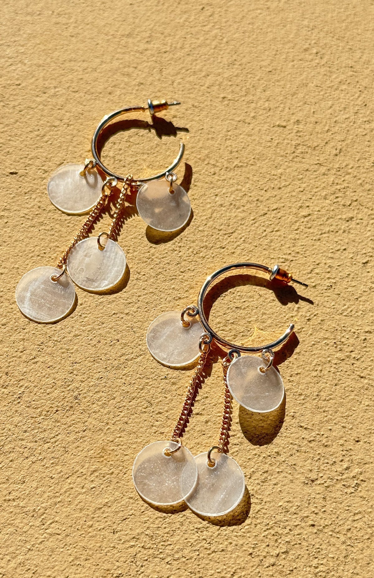 White Fox Makaio Earrings Gold